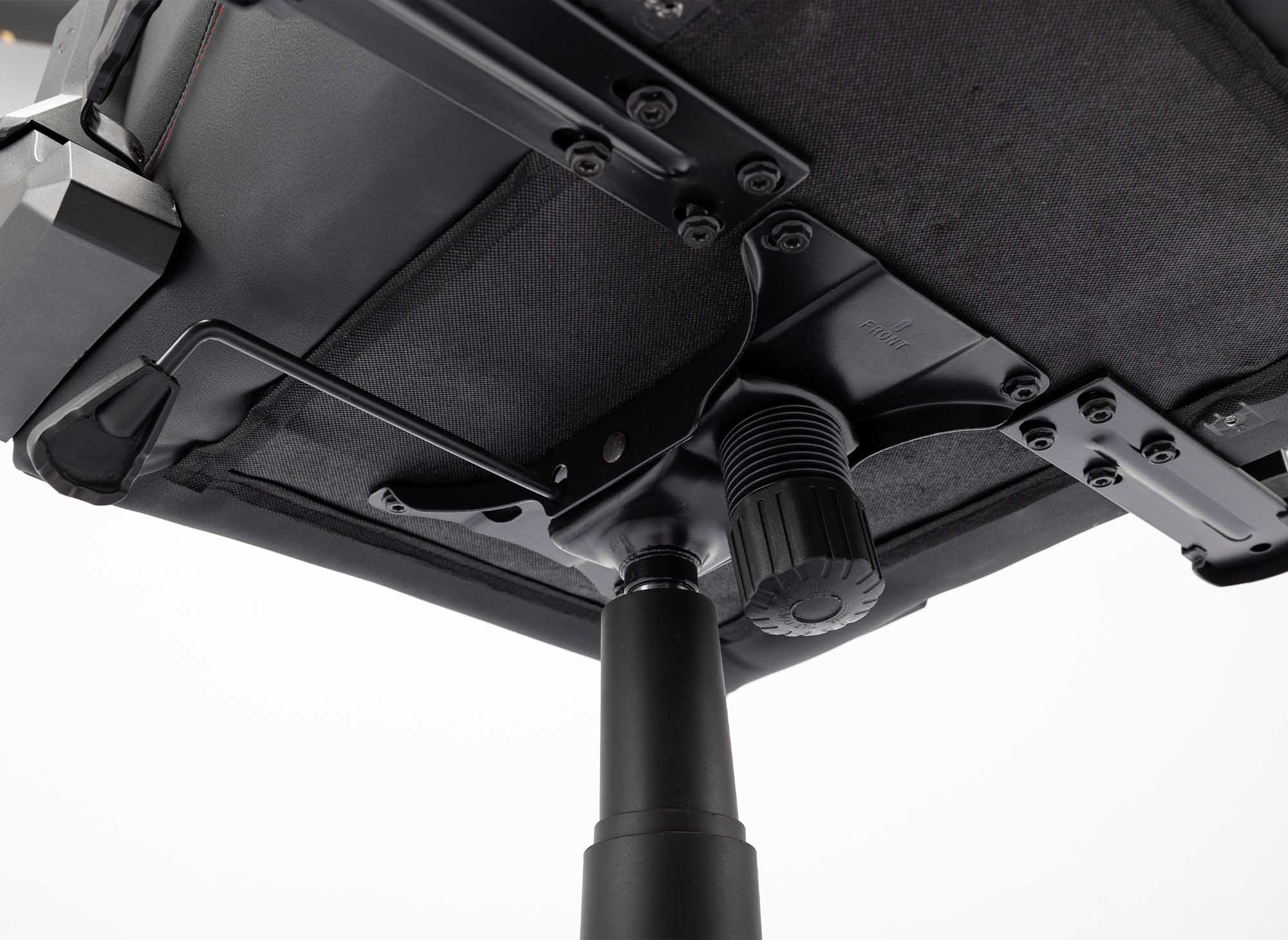 Silla de oficina gaming EVALD de piel sintética negra y roja