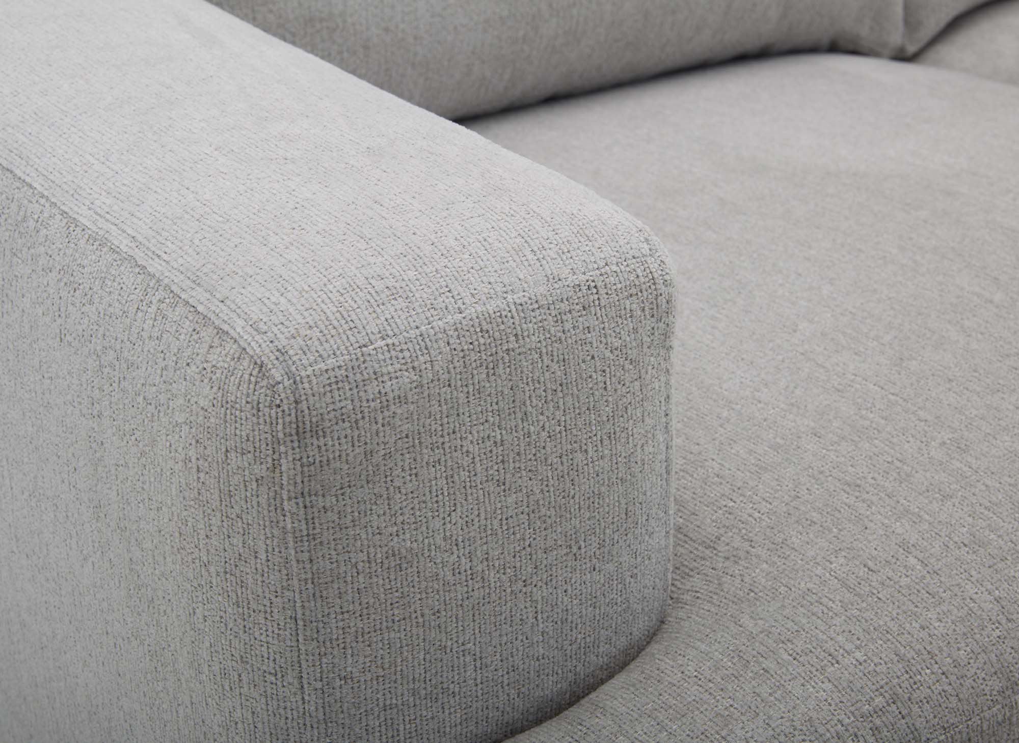 Sofá de 2 plazas AYLINE en tela gris