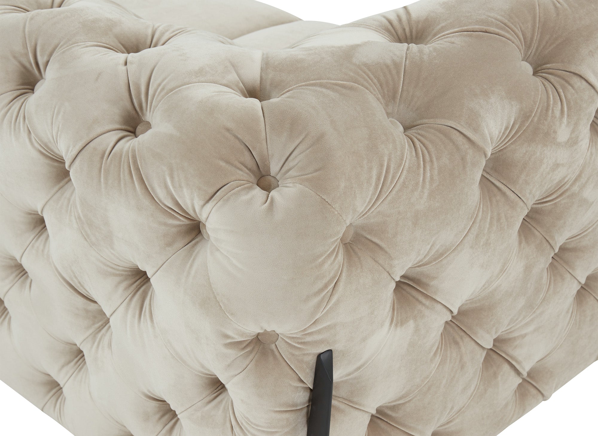 Sofá Chesterfield capitoné de 2 plazas CARMEN en terciopelo beige