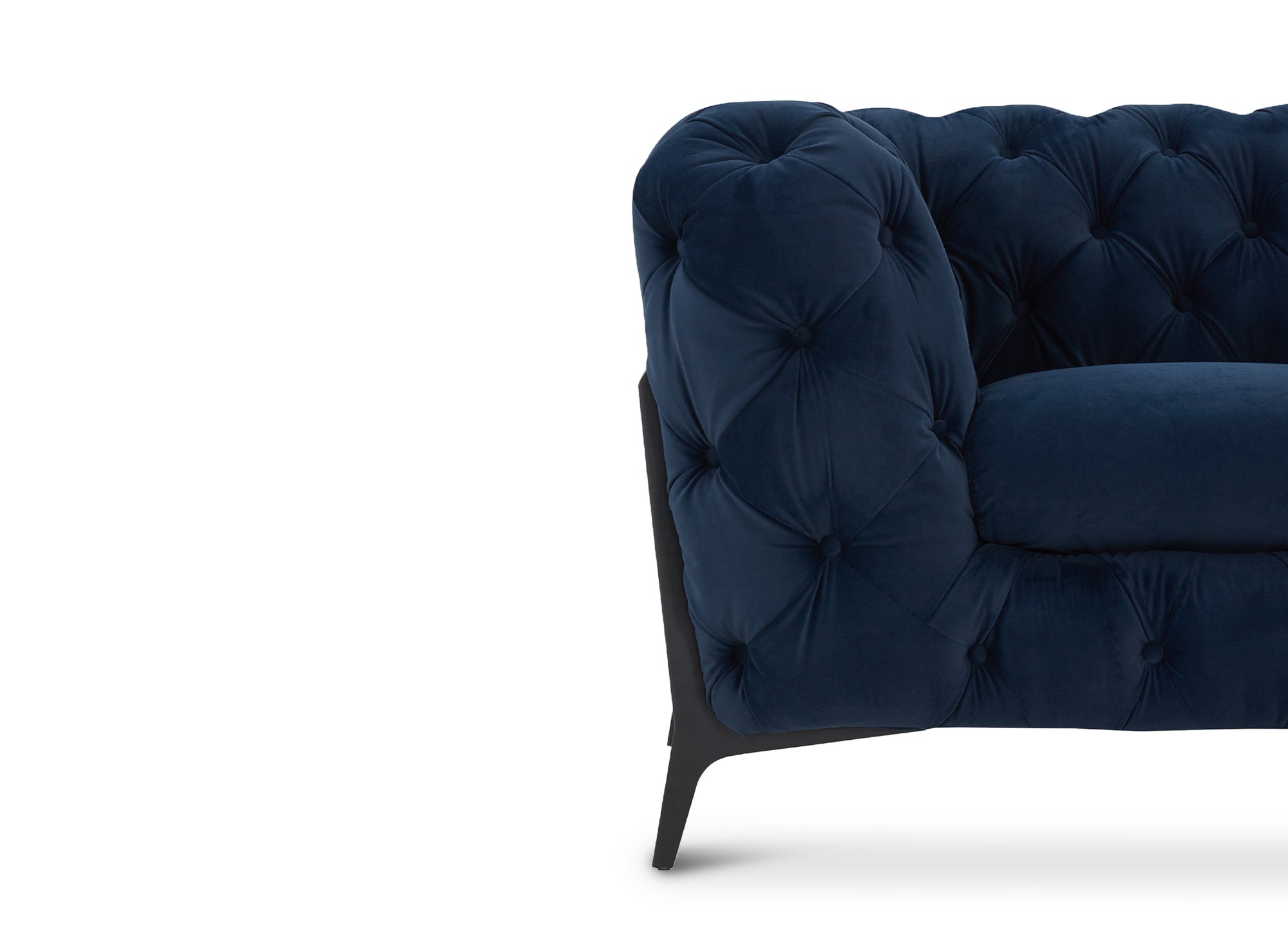 Sillón Chesterfield tapizado en terciopelo azul CARMEN