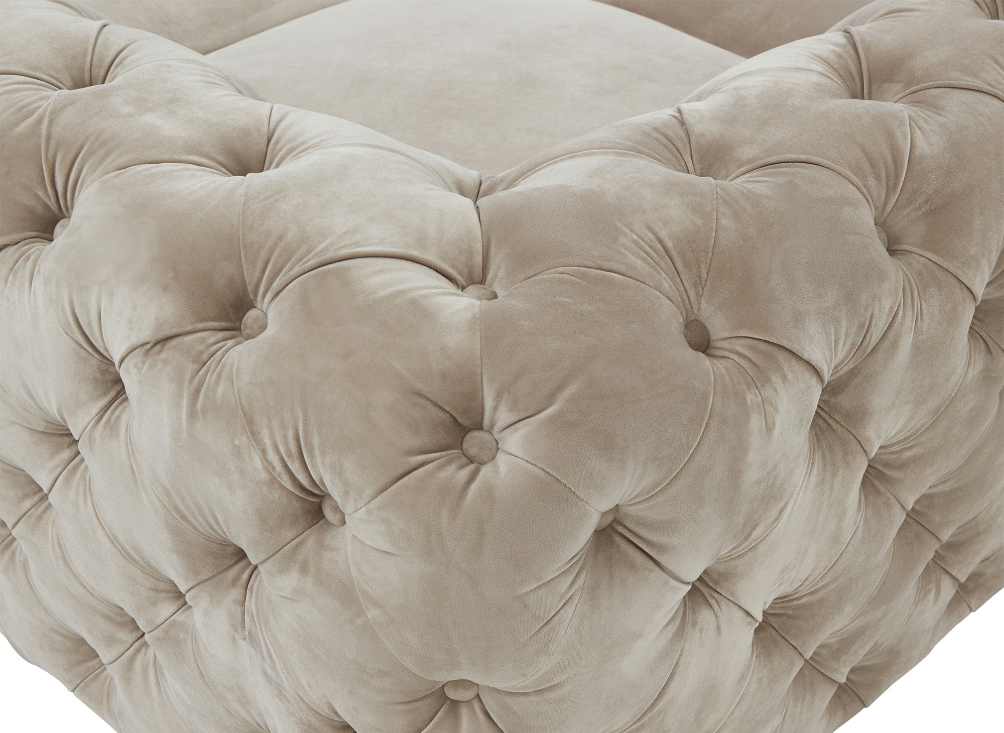 Sofá esquinero fijo CARMEN, estilo Chesterfield capitoné, terciopelo beige