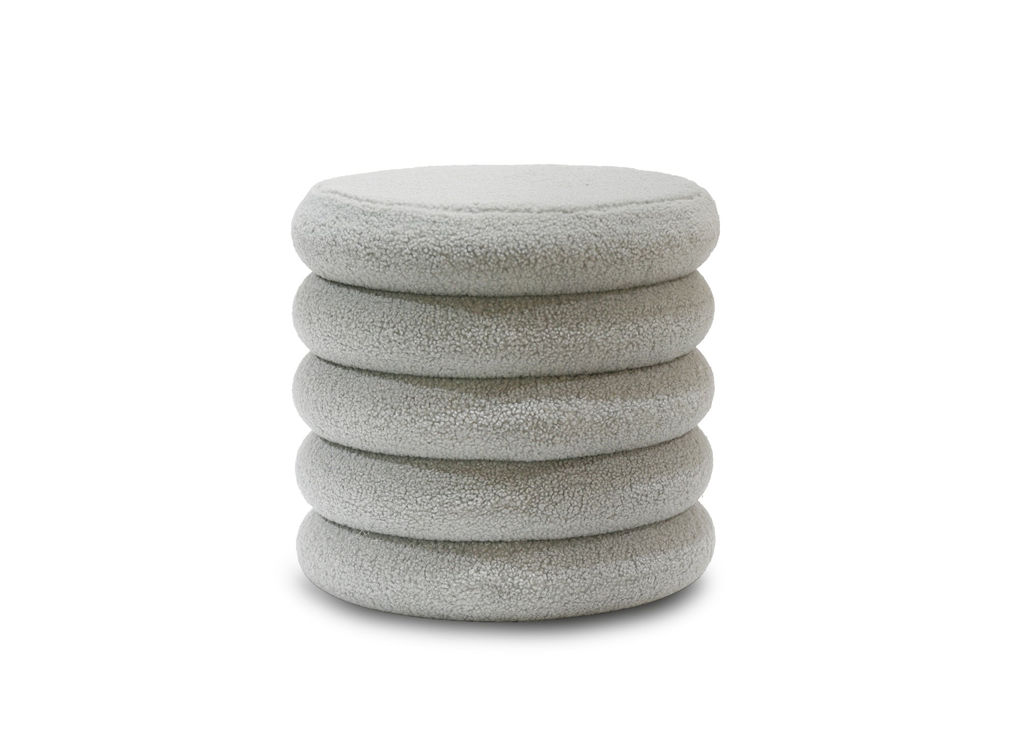 Puf de almacenaje BALTO de tela con efecto piel de oveja gris