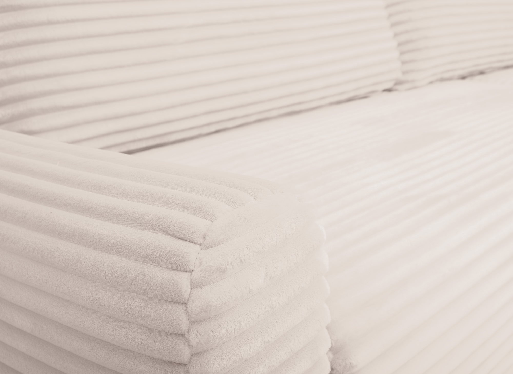 Sofá esquinero reversible y convertible KATIA con almacenaje en pana gruesa color beige