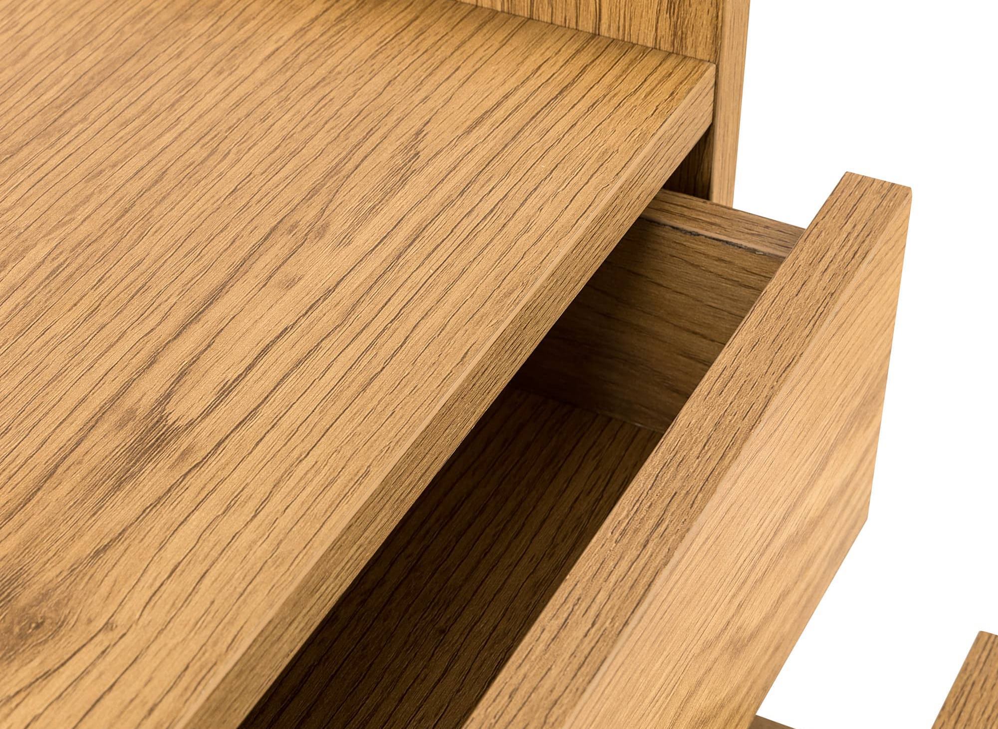 Cómoda SACHA de 5 cajones en madera color roble