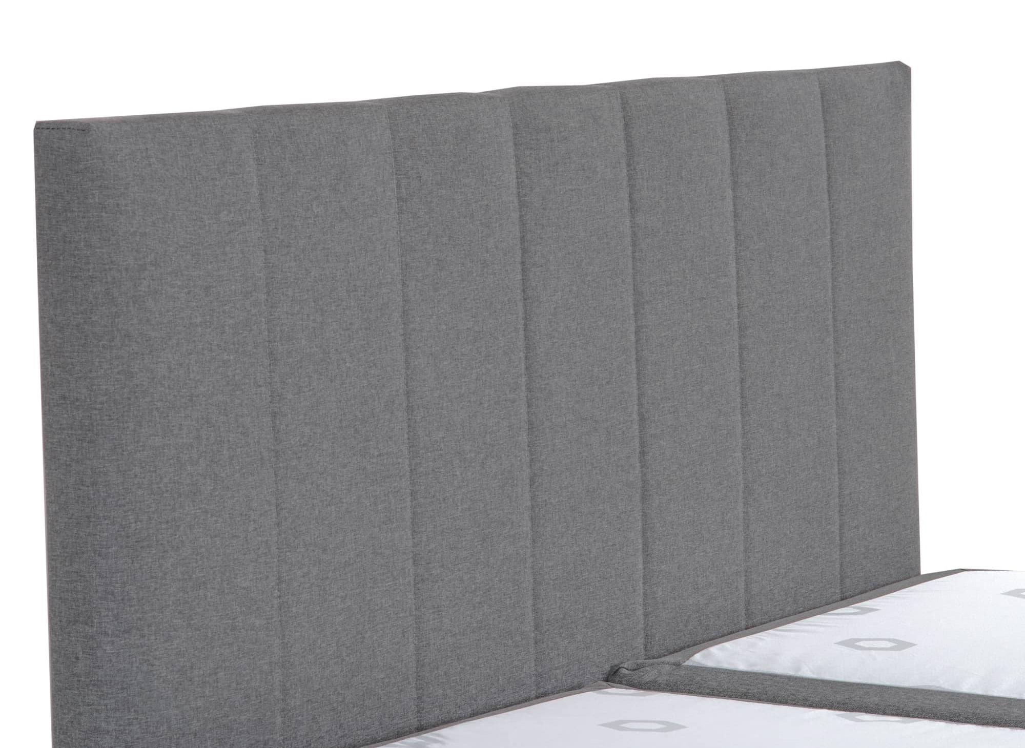 Cama con somier AKADIA de 160x200 con compartimento de almacenaje en tela gris