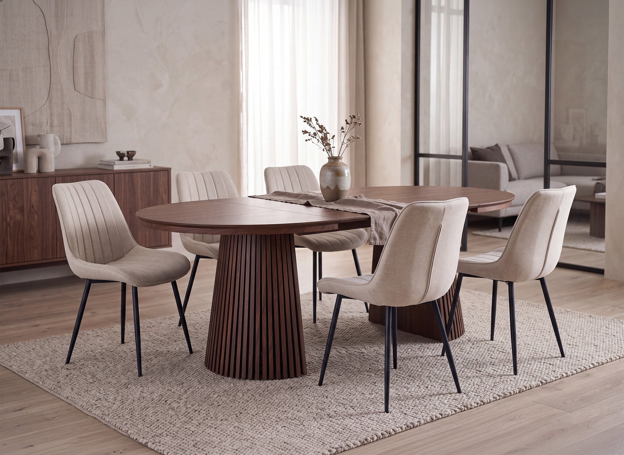 Mesa de comedor redonda extensible HEKA de madera oscura