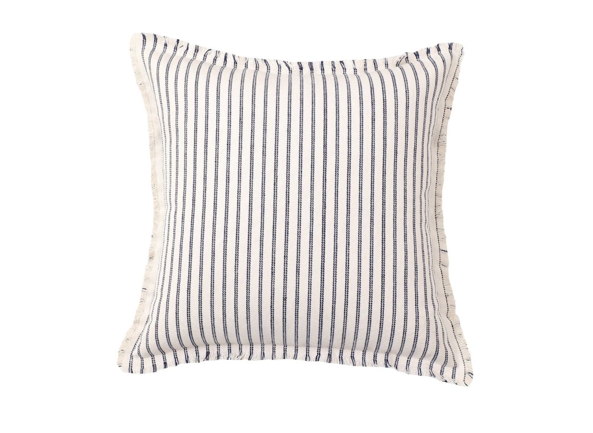Coussin blanc à rayures bleu marine 45x45 cm TALINA - DécoInParis