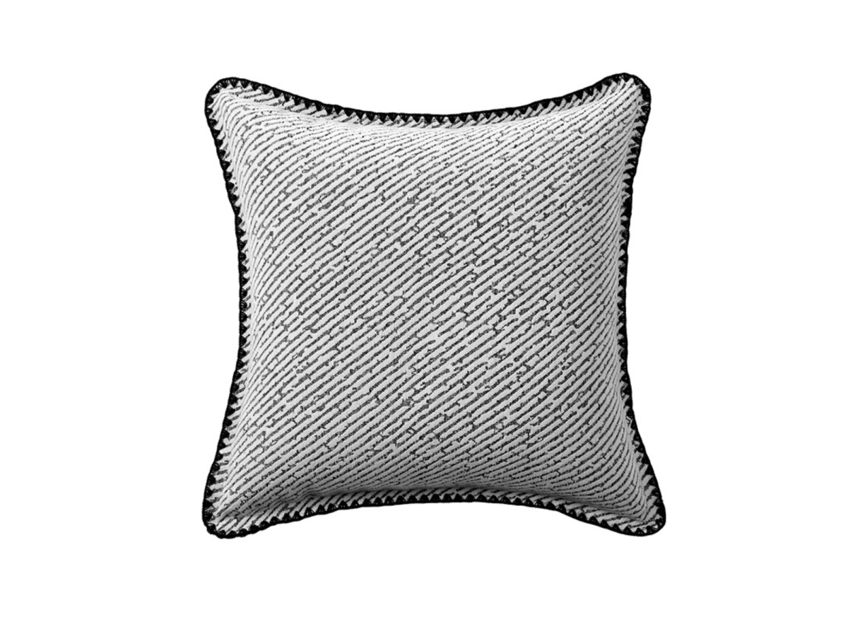 Coussin blanc à rayures et surpiqûres noires 45x45 cm ZIGGY - DécoInParis