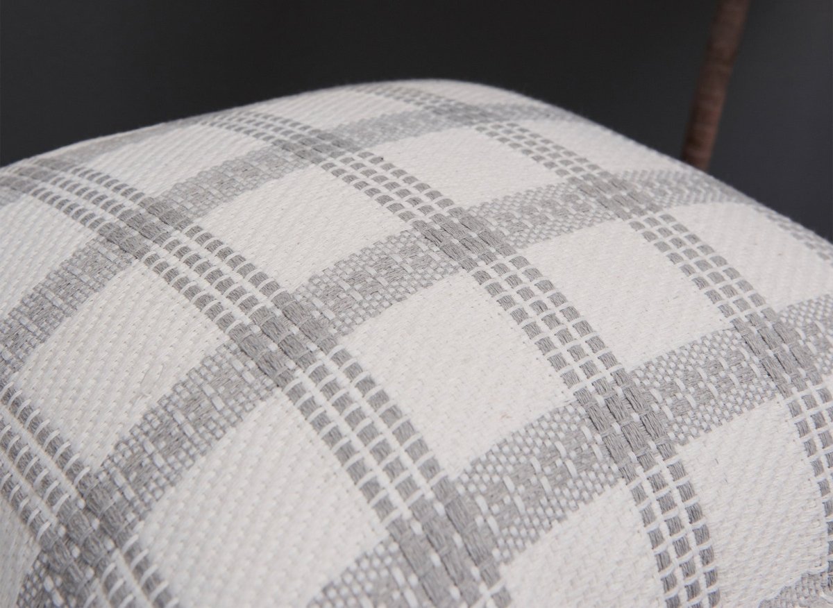 Coussin blanc et gris clair à carreaux 45x45 cm WARMY - DécoInParis