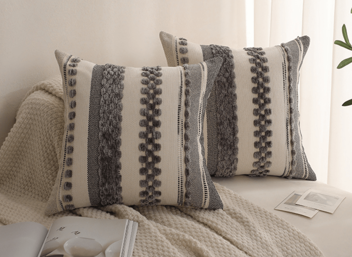 Coussin texturé gris et blanc écru 45x45 cm NEXUS - DécoInParis