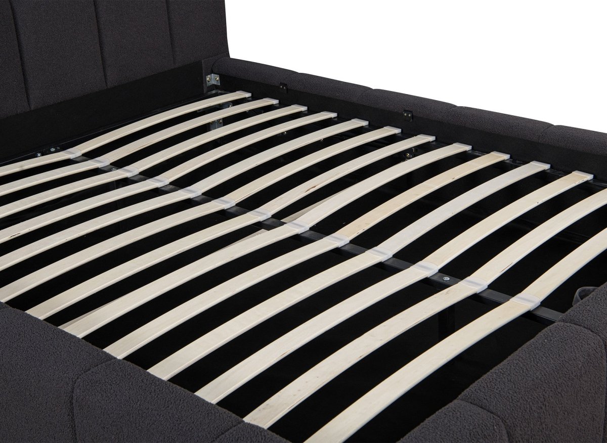 Lit coffre en tissu bouclette gris 140x190 cm MILIE - DécoInParis