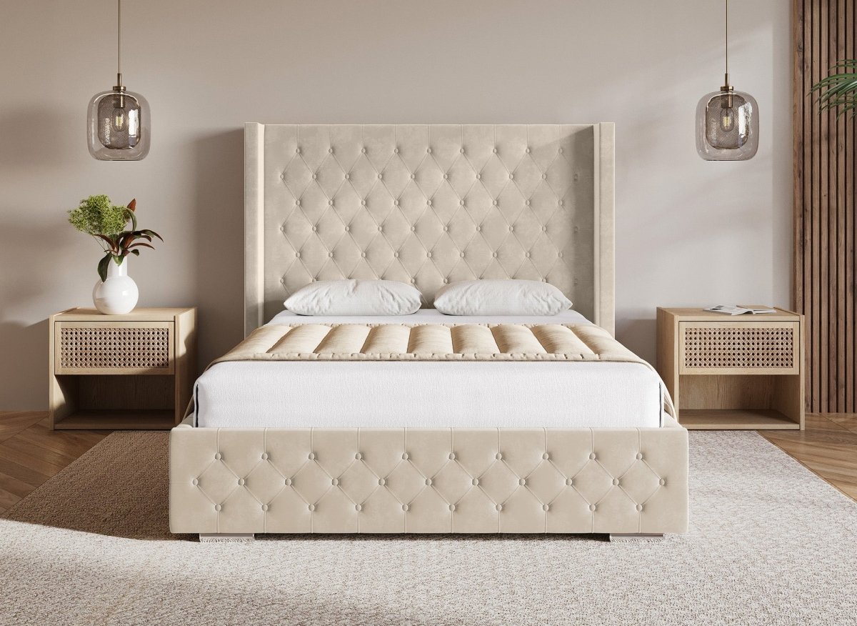 Lit coffre en velours beige 180X200 cm PERLA - DécoInParis