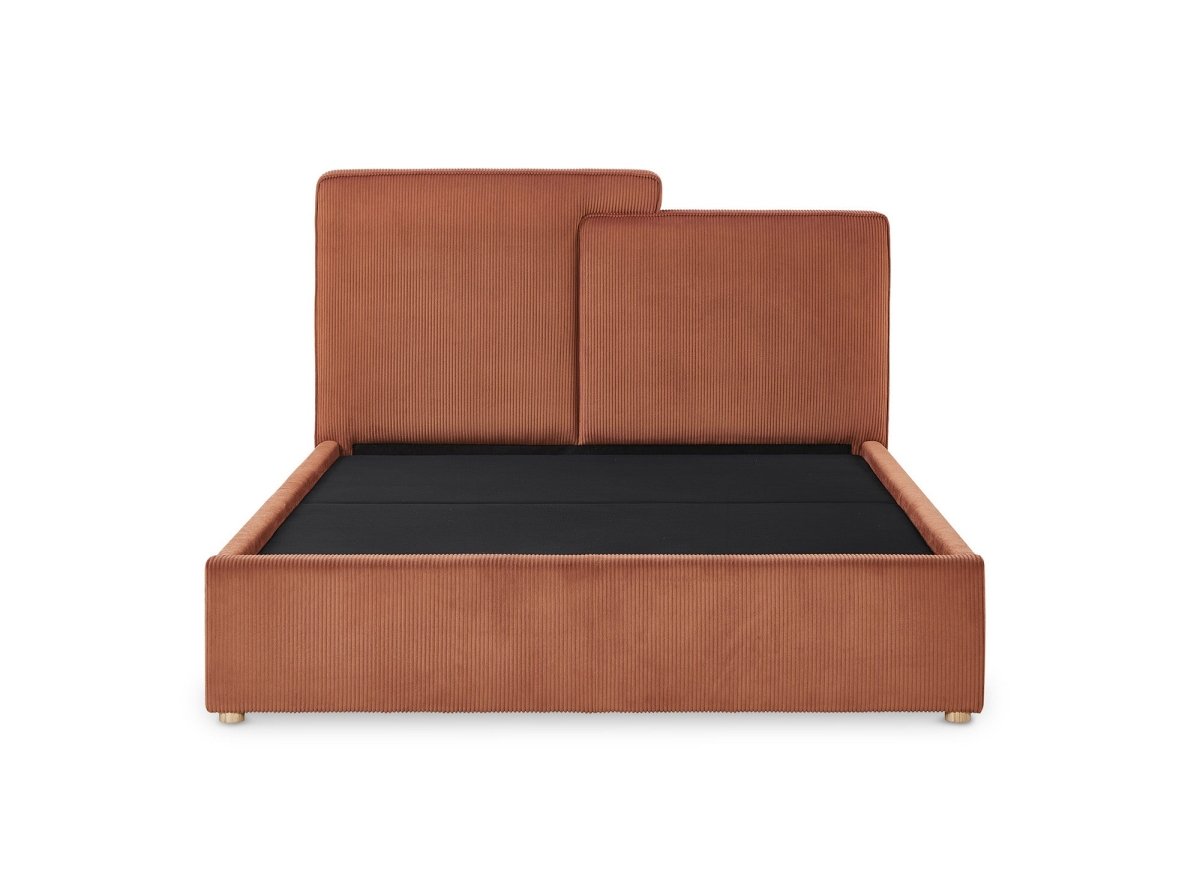 Lit coffre en velours côtelé terracotta 140x190 cm ZELIA - DécoInParis