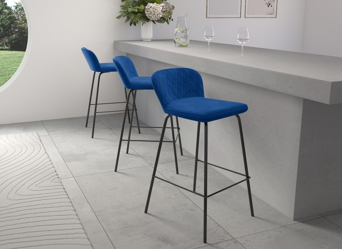 Lot de 2 tabourets de bar design en velours bleu BOSCO - DécoInParis