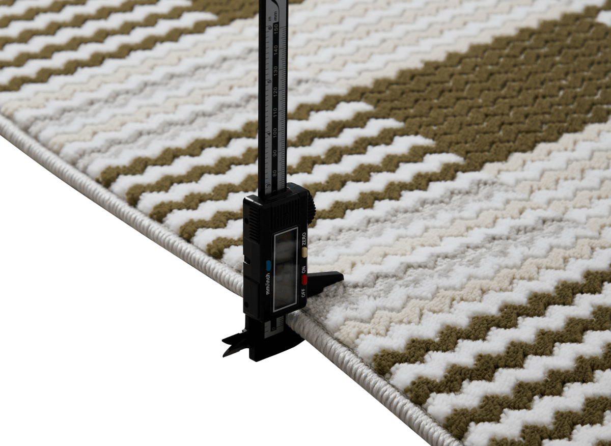 Tapis blanc à motifs carrés verts 160 x 230 cm THEOA - DécoInParis