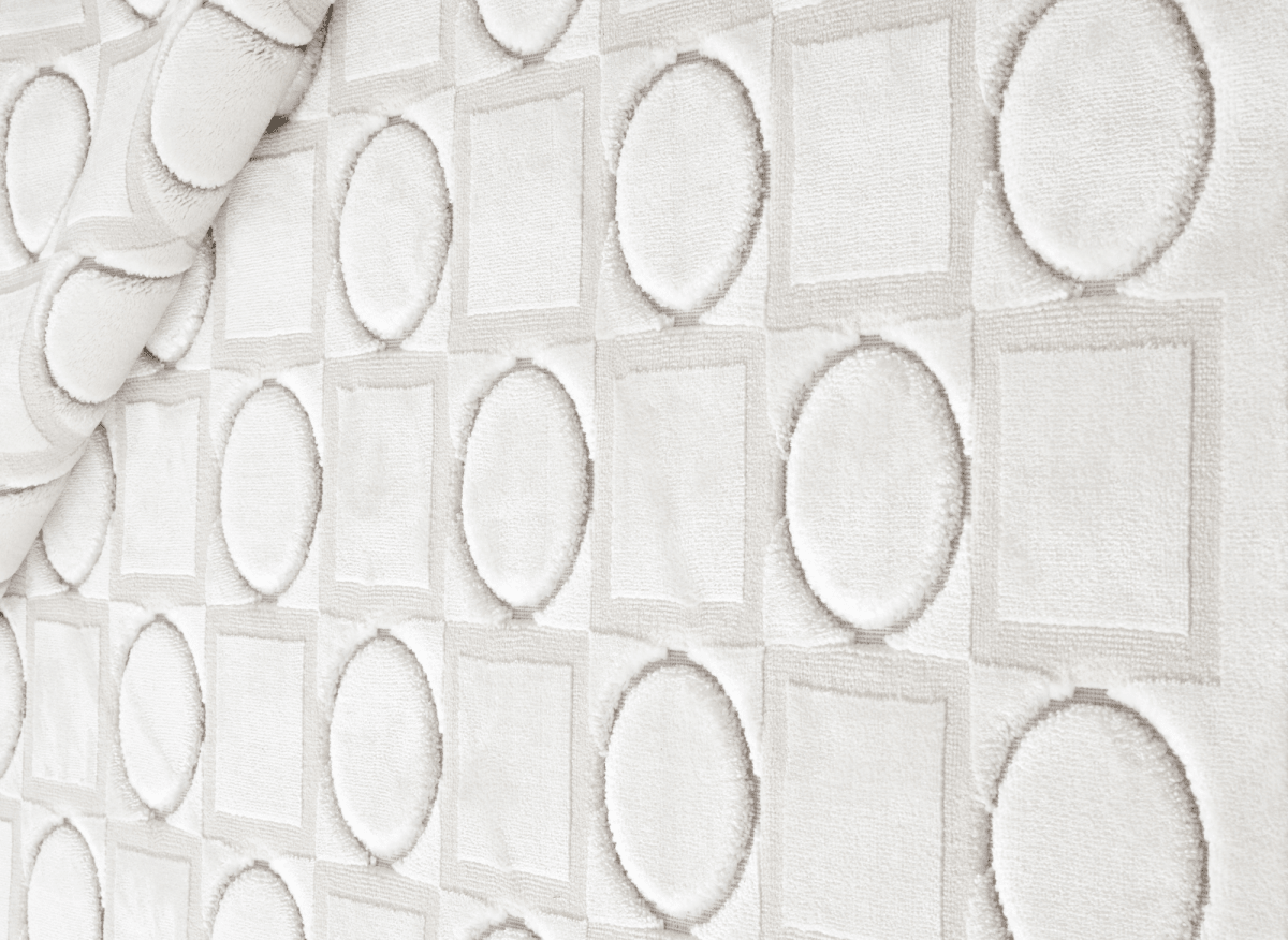 Tapis blanc écru à formes géométriques 154 x 230 cm KAELIES - DécoInParis