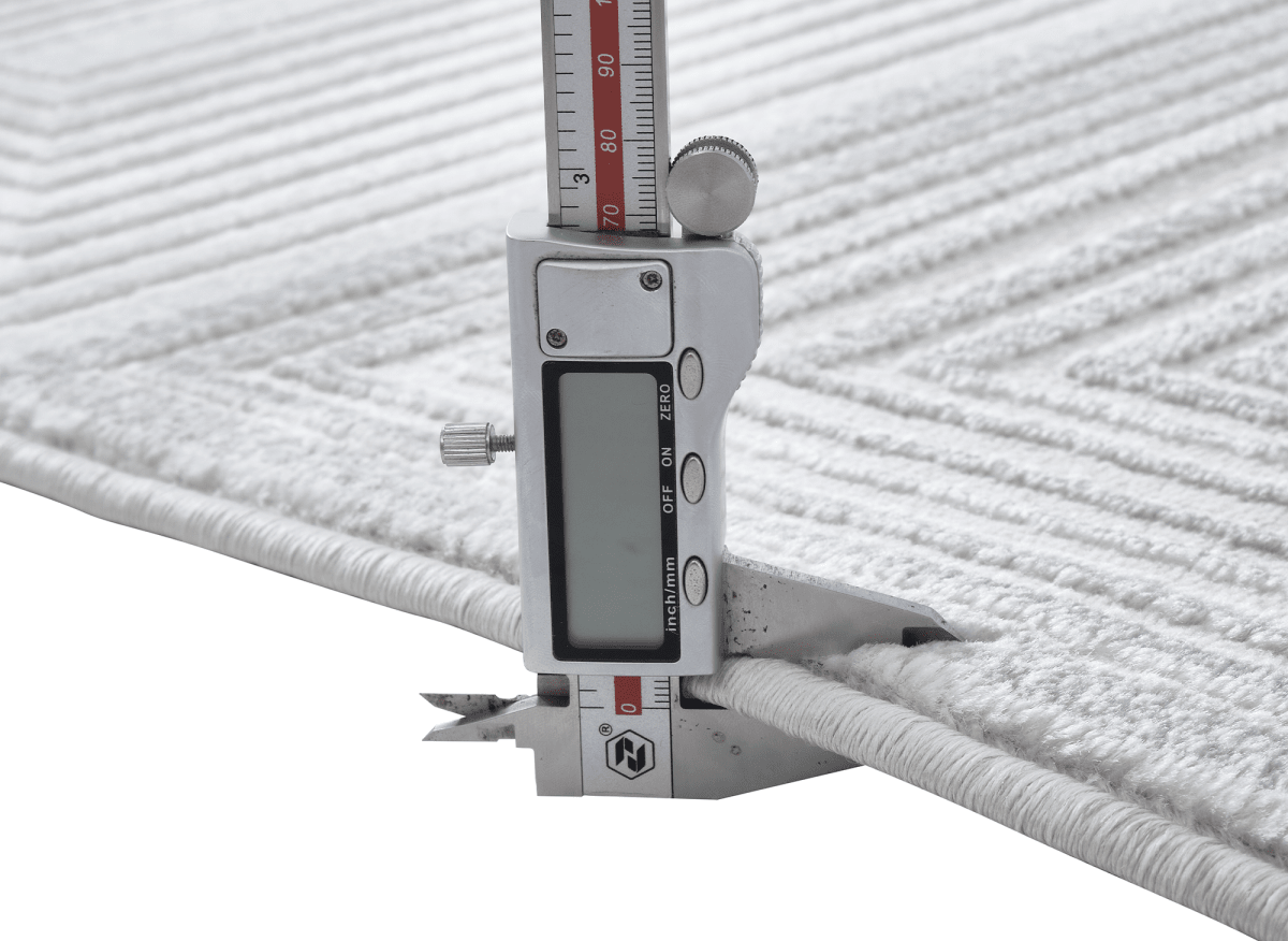 Tapis graphique art déco gris et blanc 200 x 290 cm HALL - DécoInParis