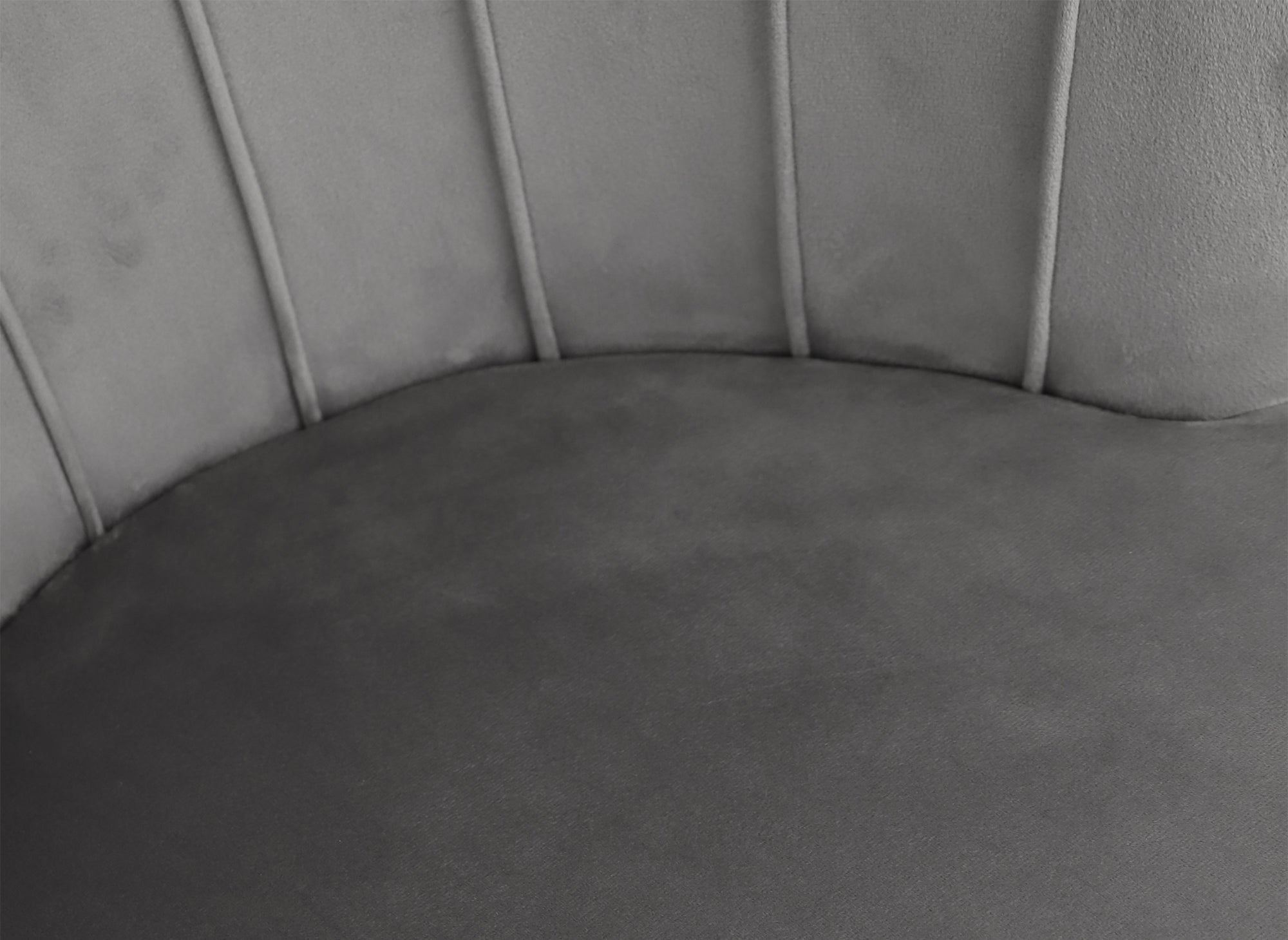 Sillón de diseño ROKIA en terciopelo gris