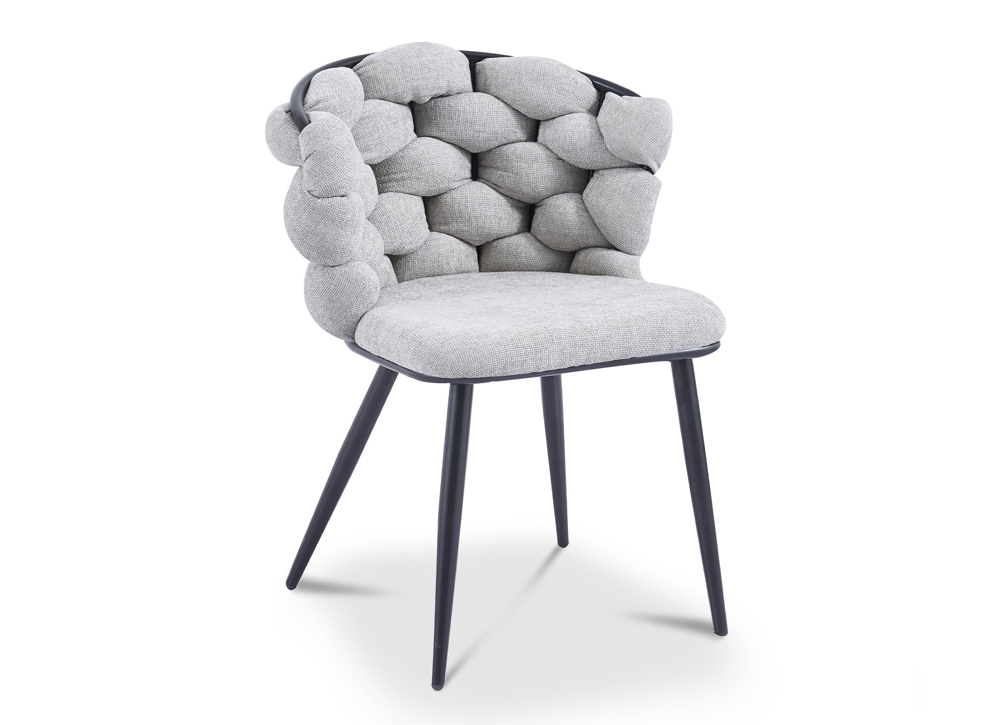 Juego de 2 sillas CECILE tapizadas en tela gris con patas de metal negro.