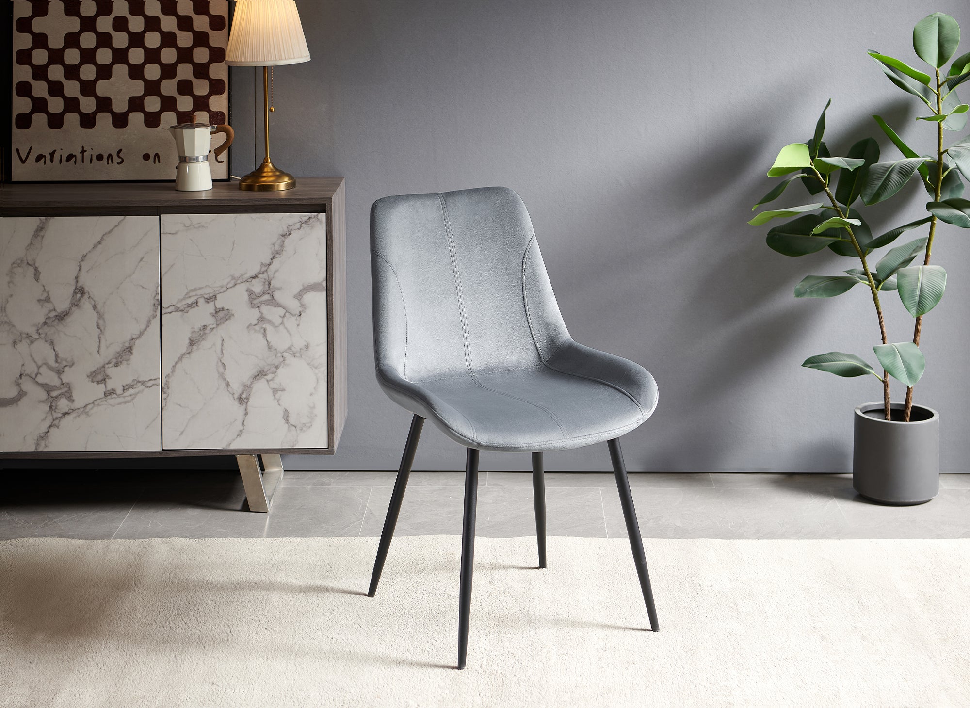 Juego de 4 sillas THARA de terciopelo gris