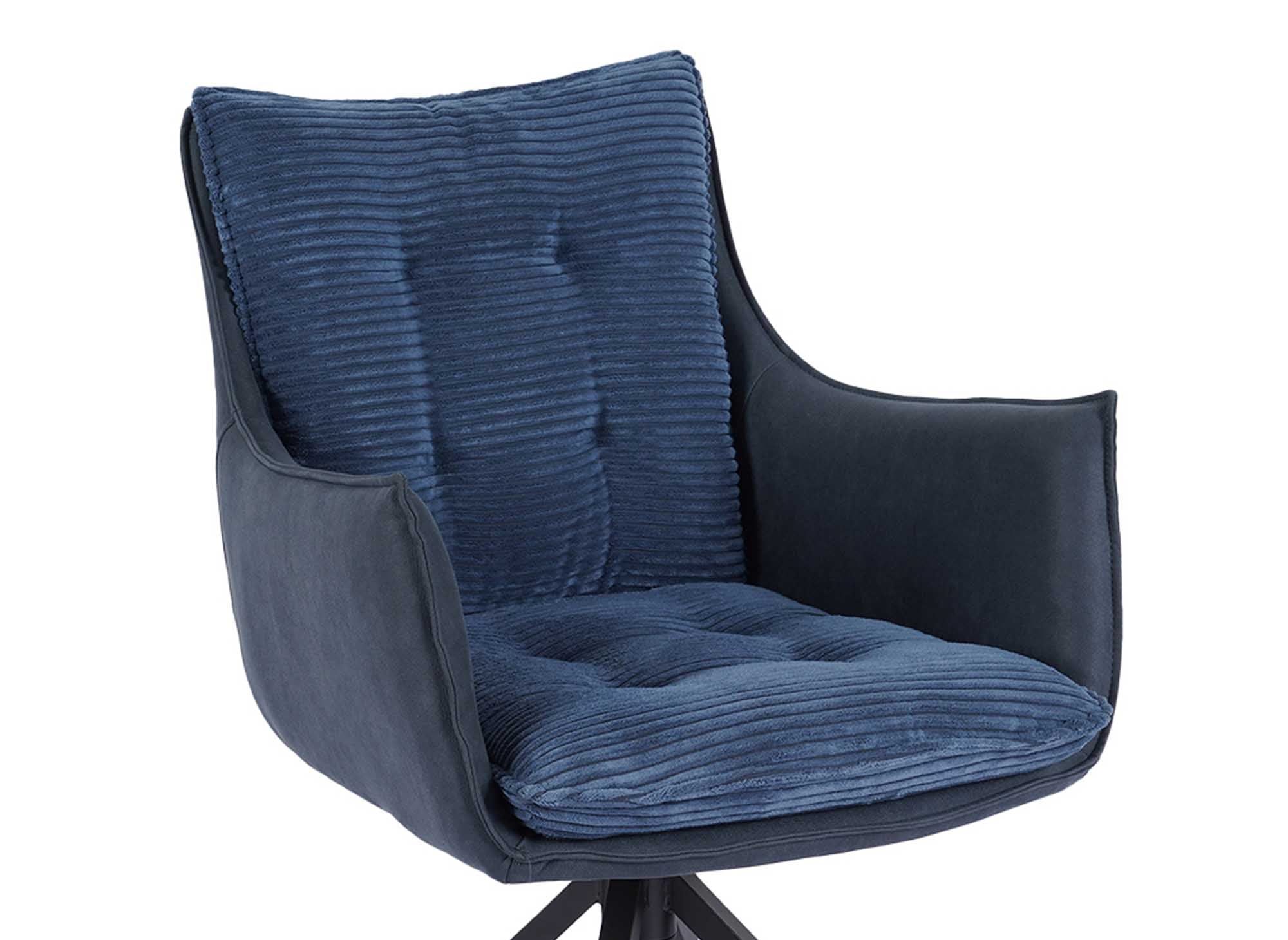 Sillón giratorio NOALIE con reposabrazos en terciopelo azul