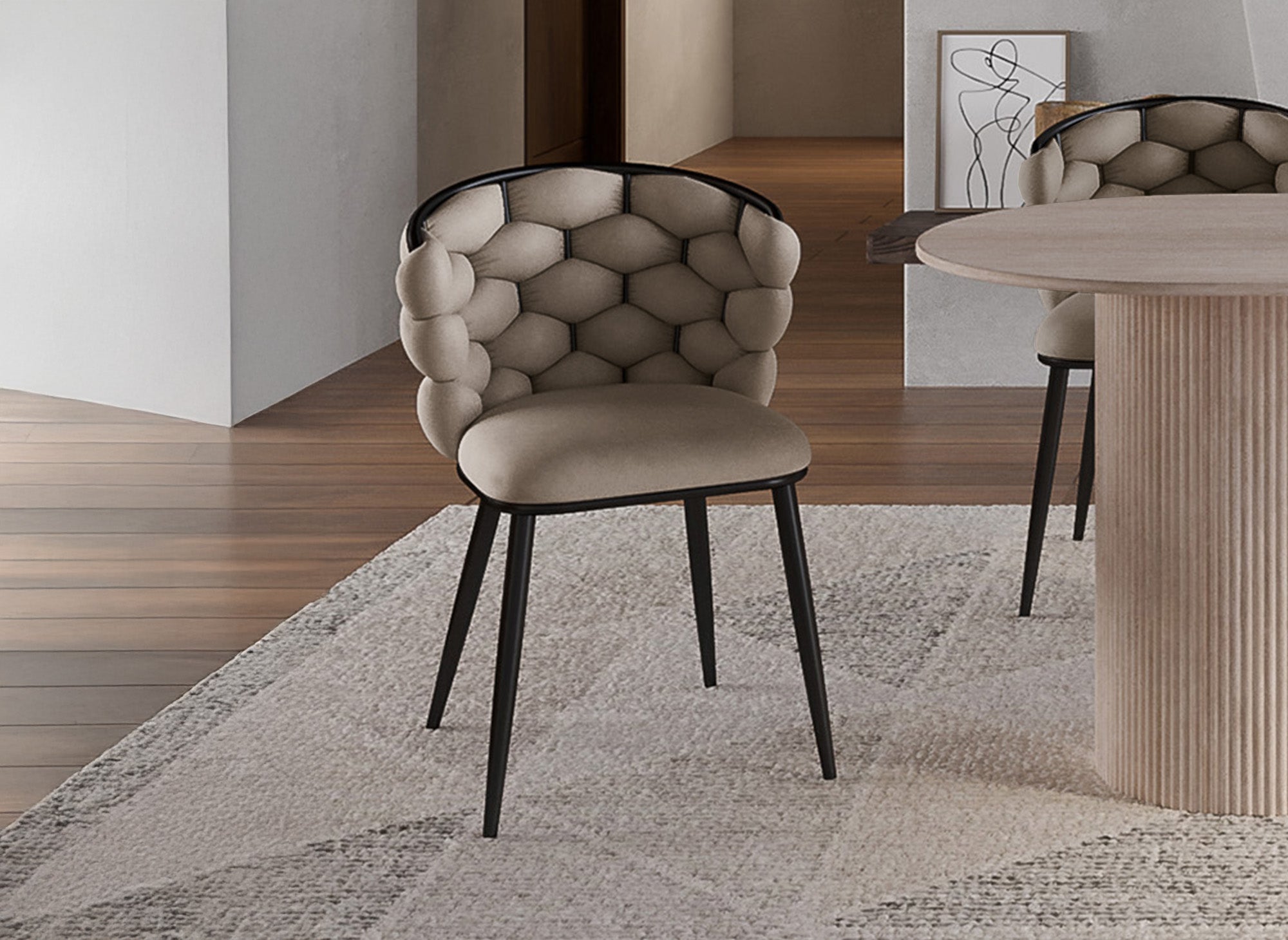 Juego de 2 sillas de terciopelo color topo con patas de metal negro, CECILE