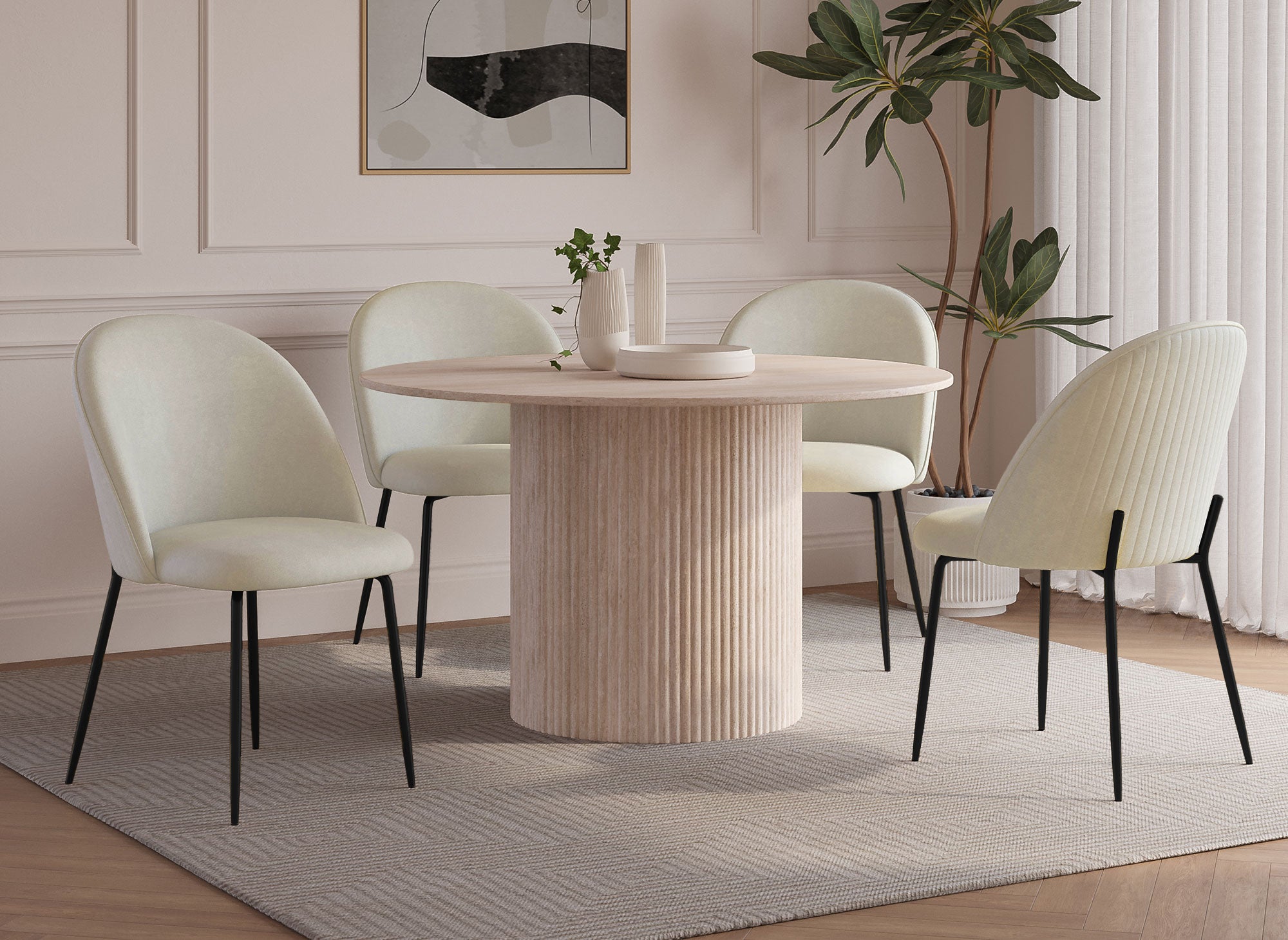 Conjunto de 2 sillas de diseño en terciopelo beige con patas negras ARABEL