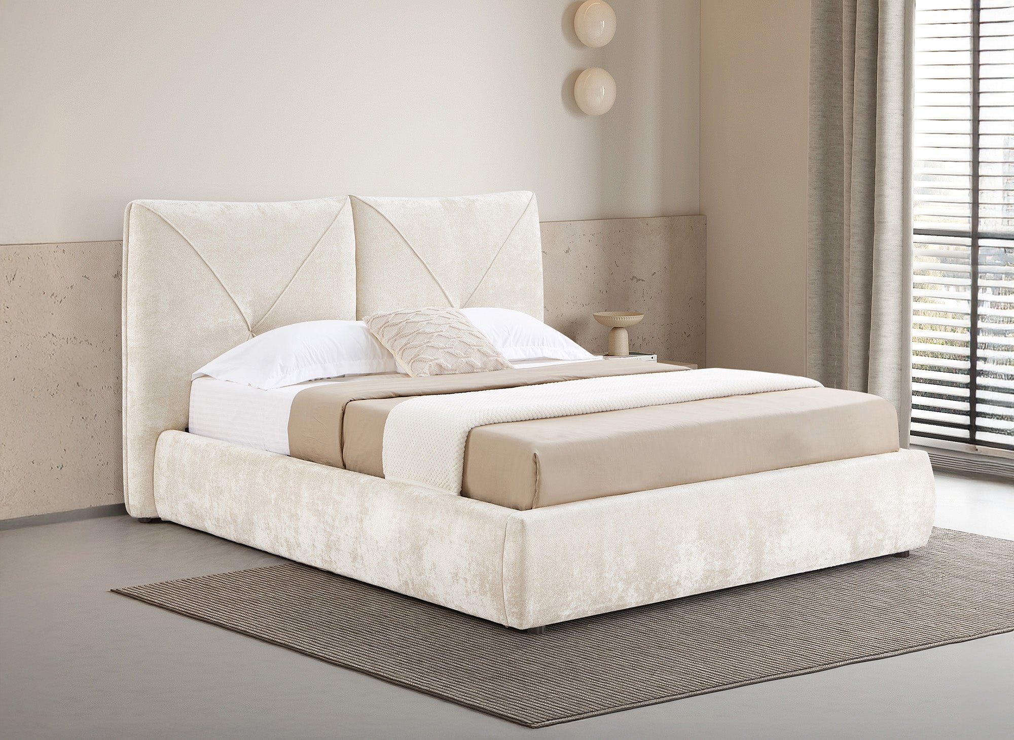 Cama NOAH de felpa suave color beige con almacenaje, 140x190 cm