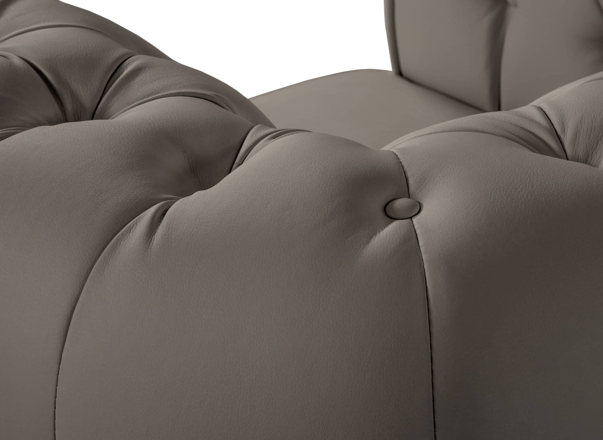 Sillón Chesterfield en piel sintética color topo - WILSTON