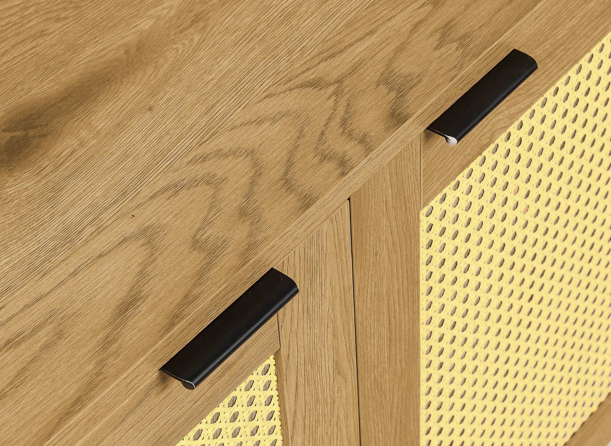 Aparador escandinavo TULLIO de 3 puertas en madera, metal y rejilla.