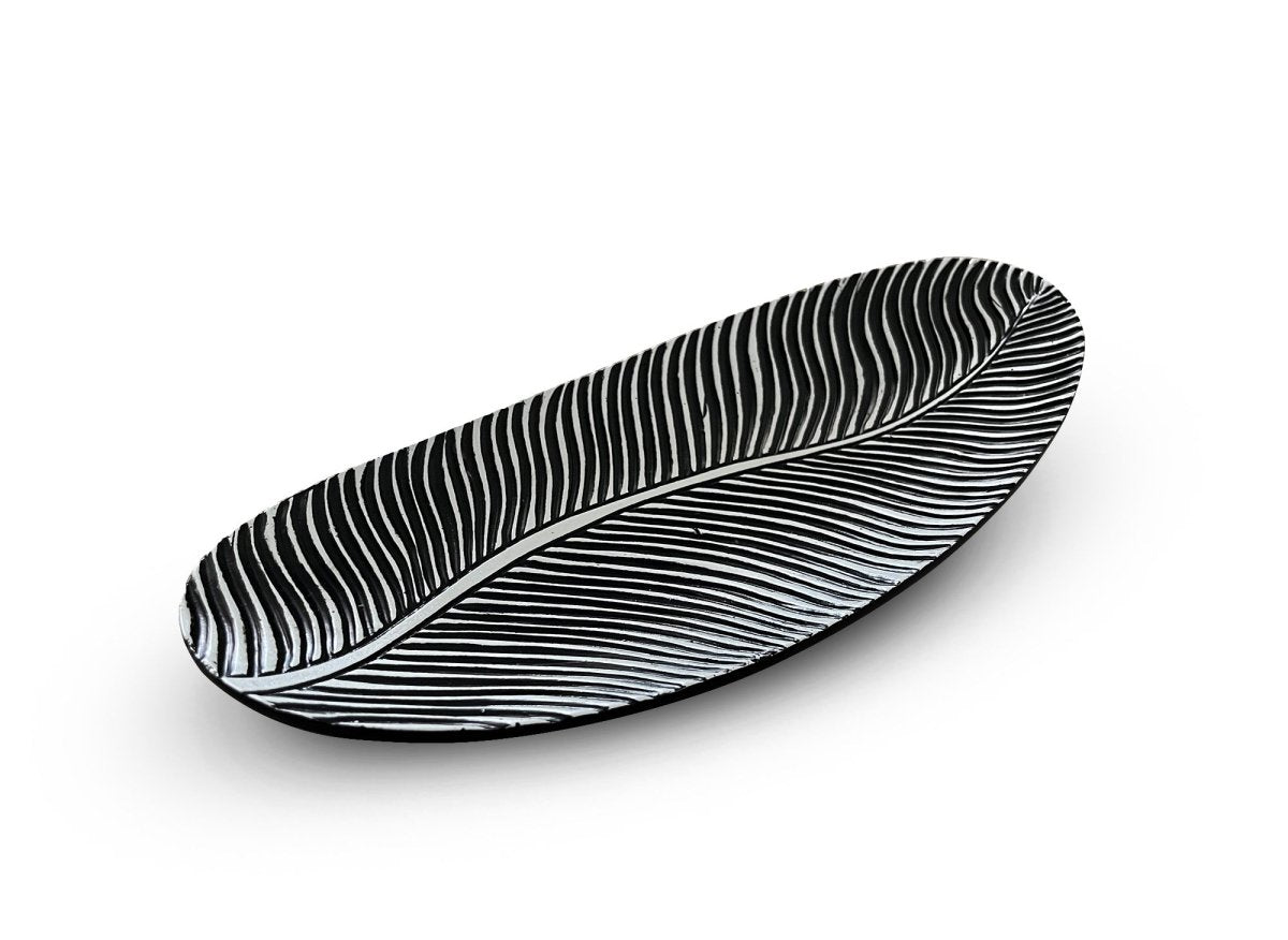 Coupelle ovale en résine noire et blanche 37 cm EBENE - DécoInParis