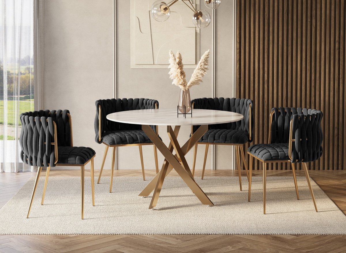 Lot de 2 chaises en velours noir pieds en métal doré POLO - DécoInParis