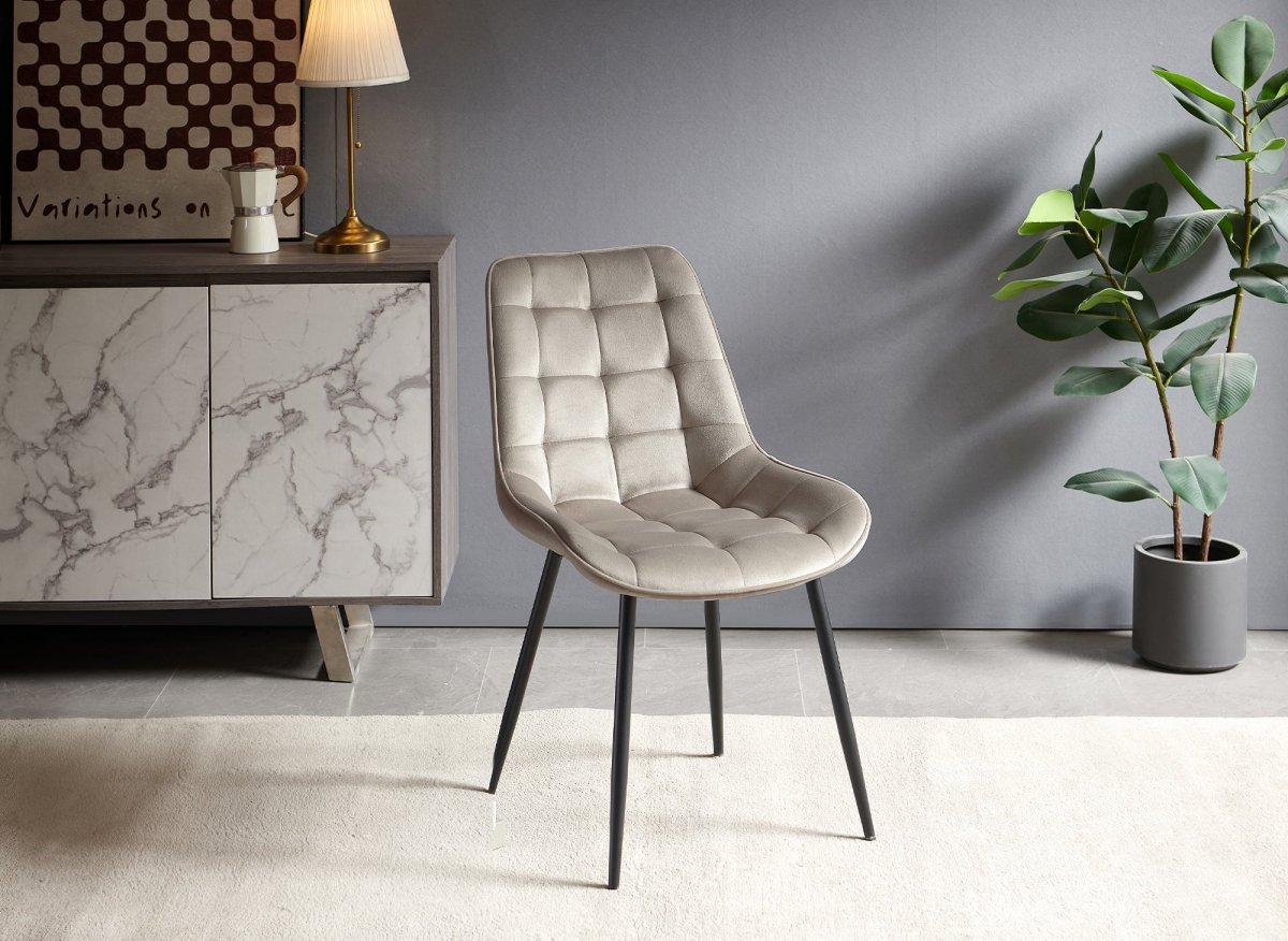 Lot de 4 chaises capitonnées en velours beige SOREN - DécoInParis