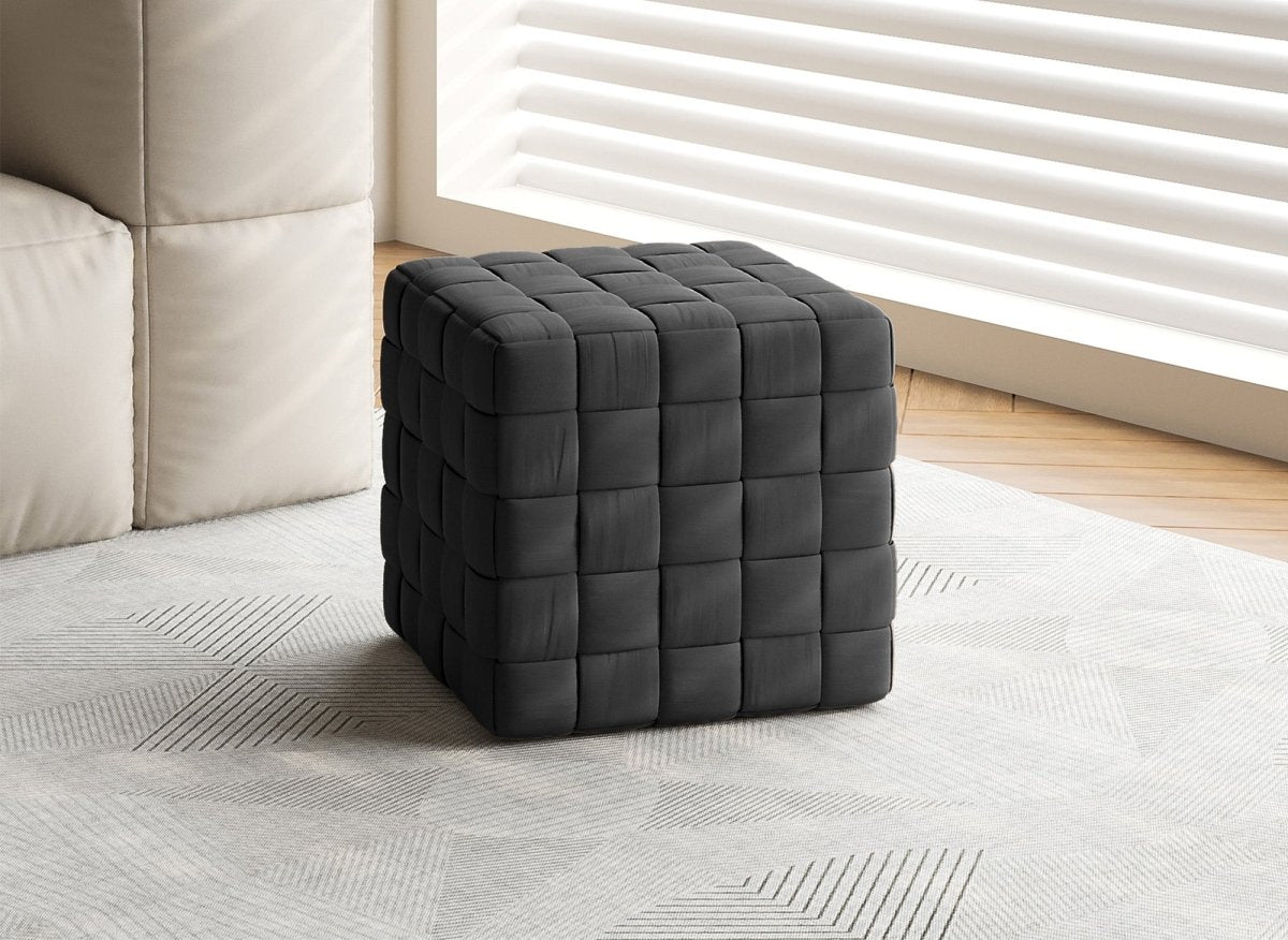Pouf carré en velours noir tressé MALEK - DécoInParis