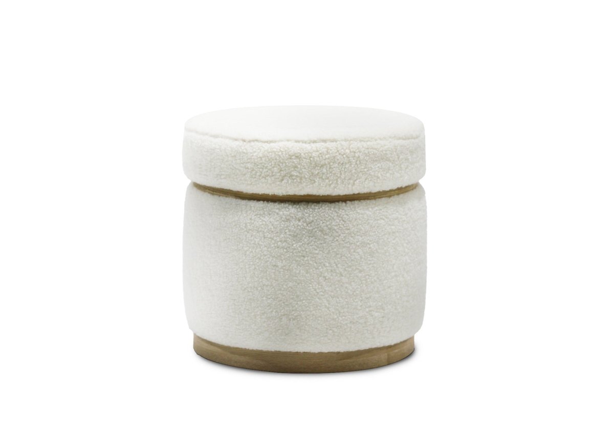Pouf design en tissu effet peau de mouton blanc écru et bois clair DIVA - DécoInParis
