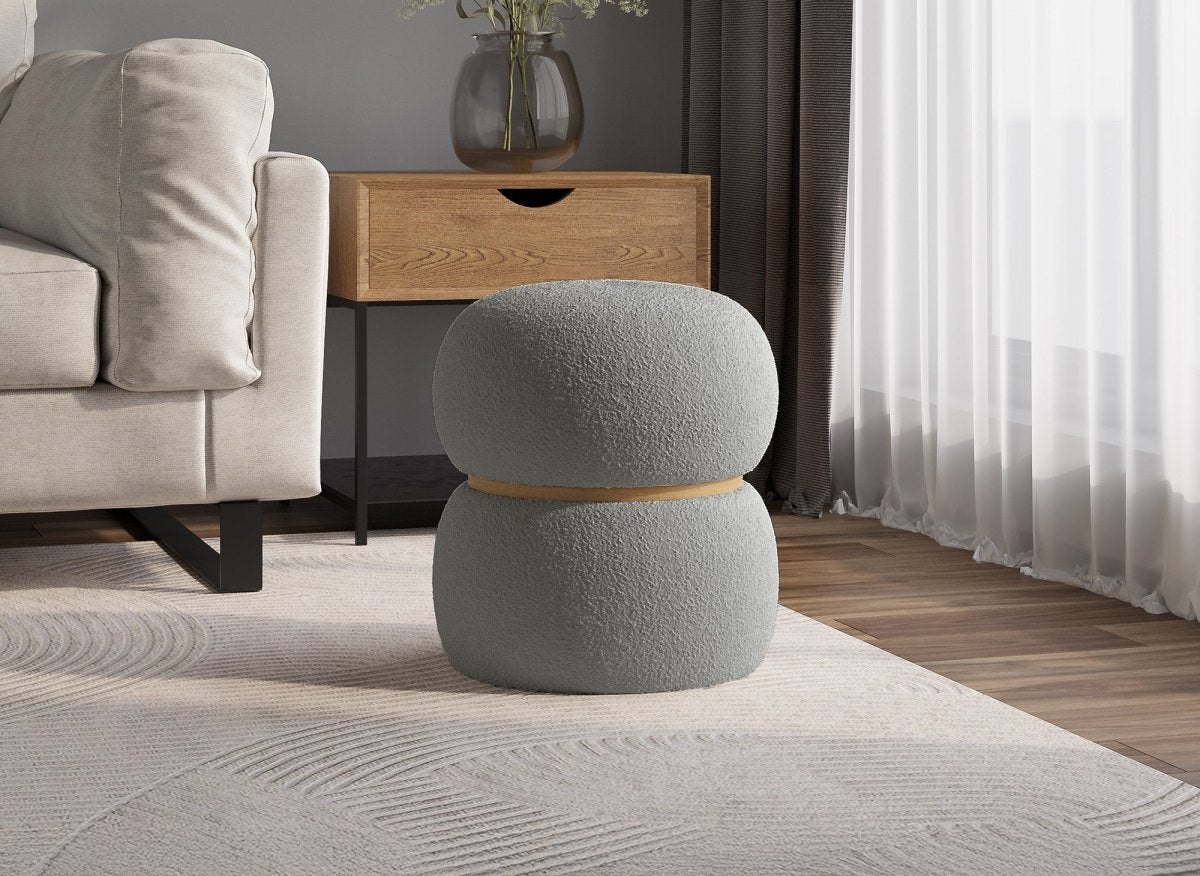 Pouf design en tissu effet peau de mouton gris NESSY - DécoInParis