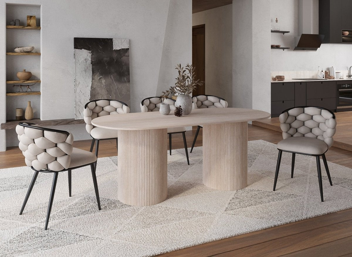 Table à manger ovale en marbre composite beige 8 personnes DHARA - DécoInParis