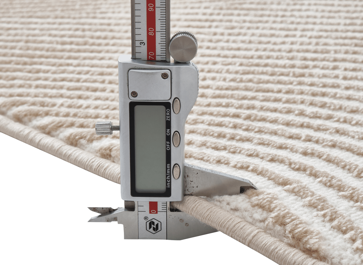 Tapis beige et blanc motif organique 200 x 290 cm SAND - DécoInParis