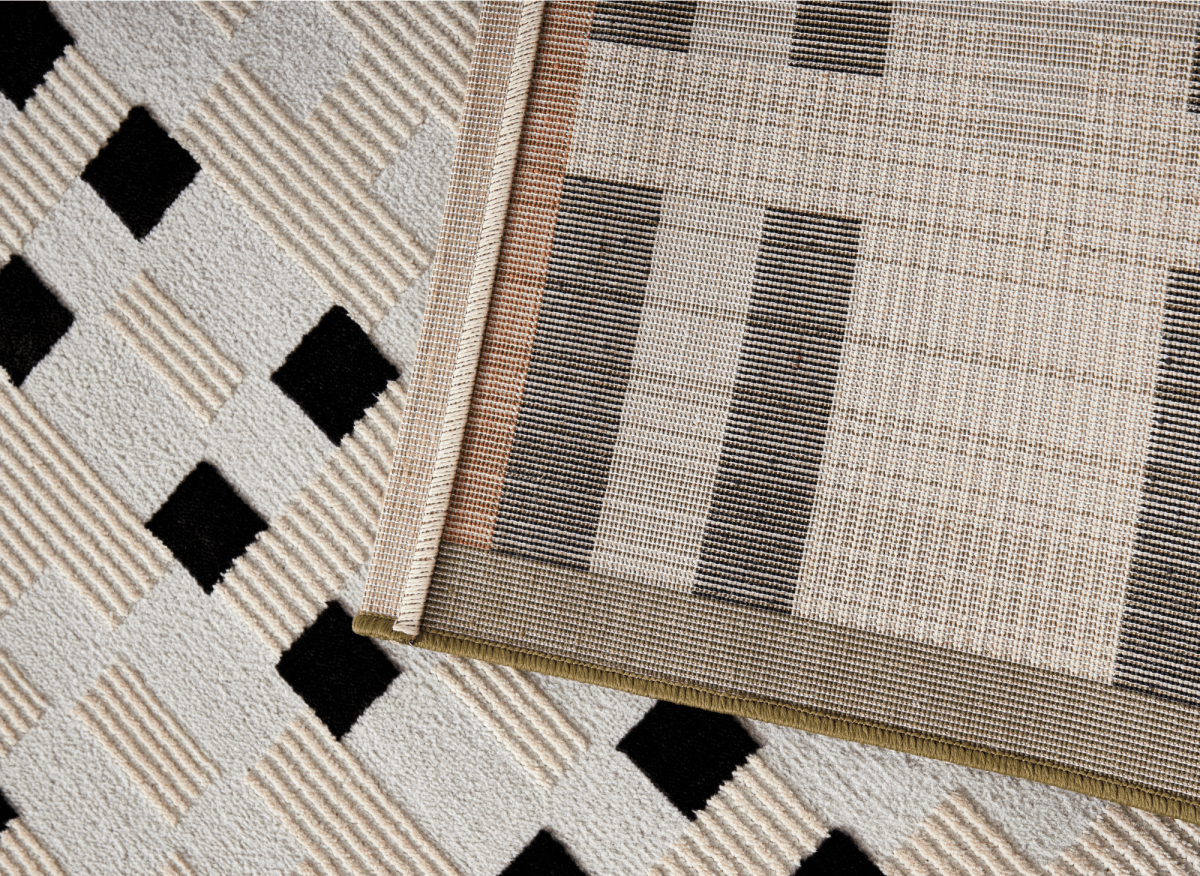 Tapis blanc à motifs noirs, verts et orange 160 x 230 cm ELINN - DécoInParis